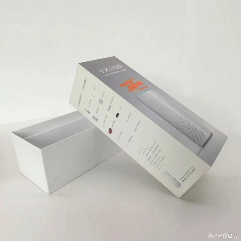 Lid-and-base box for a smart speaker