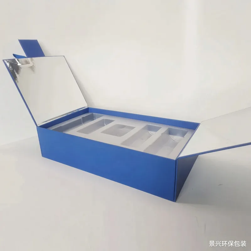 Double-door box with blister tray