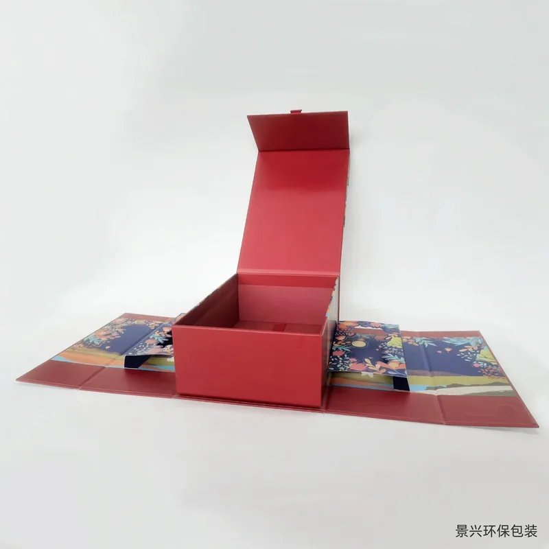Folding gift box, printed interior