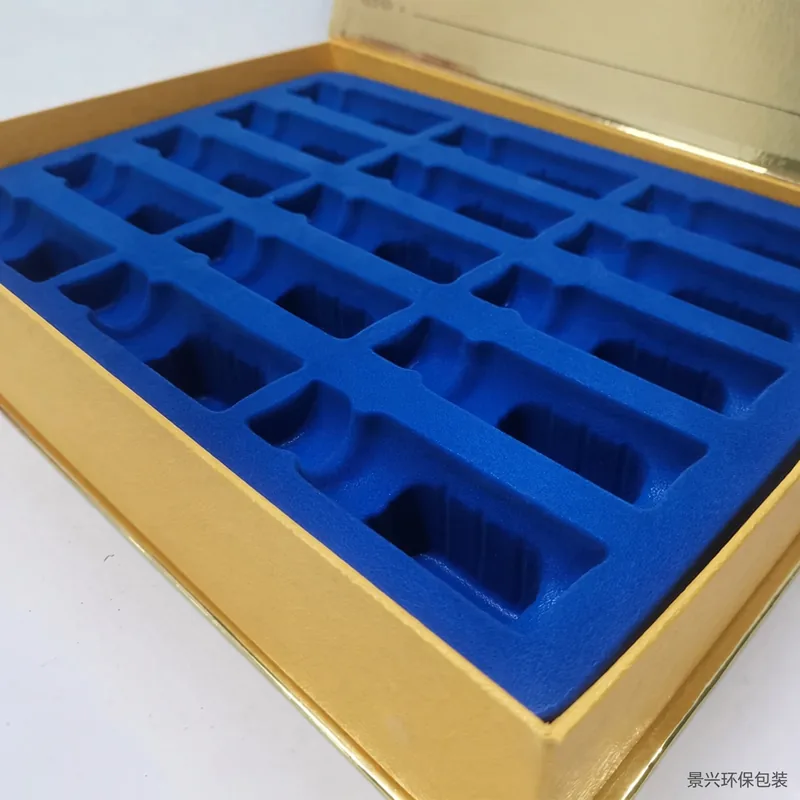Gold-card rigid box with vial tray