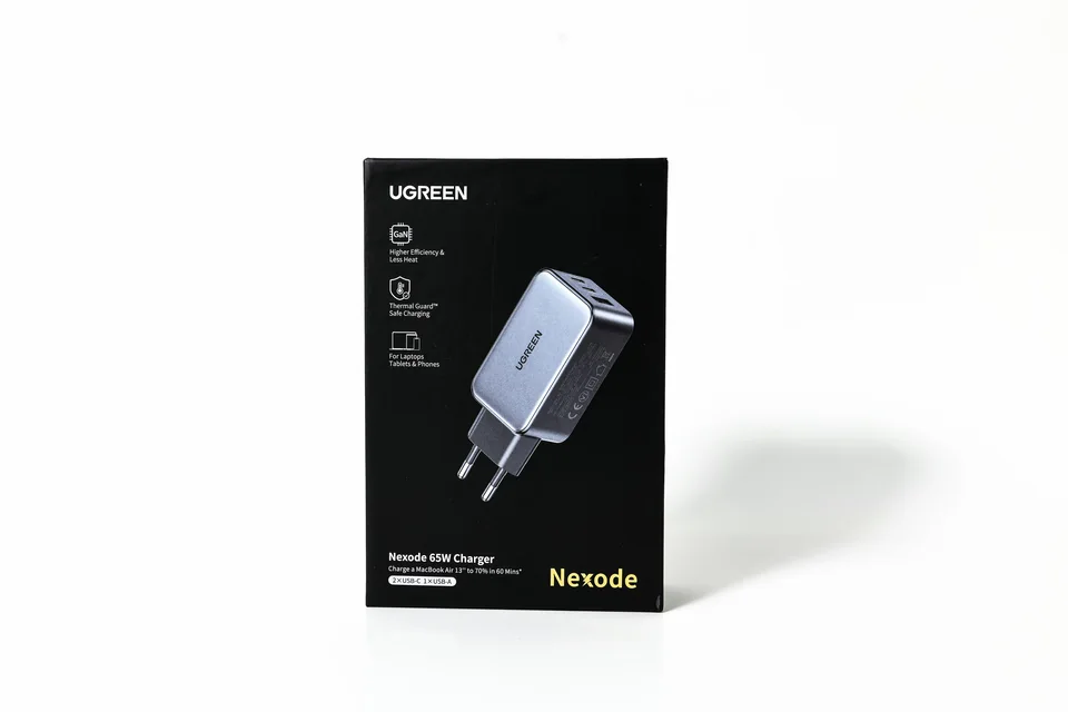 UGREEN Nexode charger box